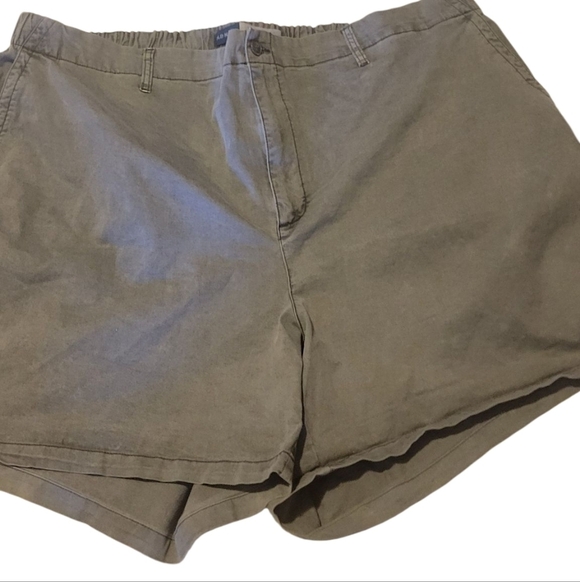 Old Navy Women's Gray Everyday Shorts Size 4X - Picture 7 of 8